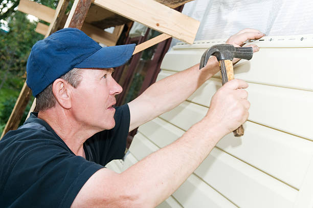 Affordable siding repair and maintenance services in University, MS